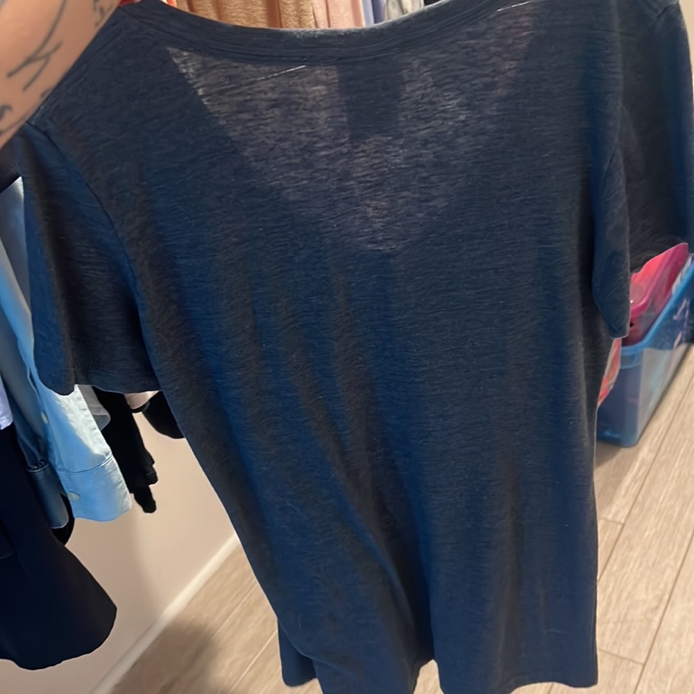 t-shirt - Picture 2 of 3